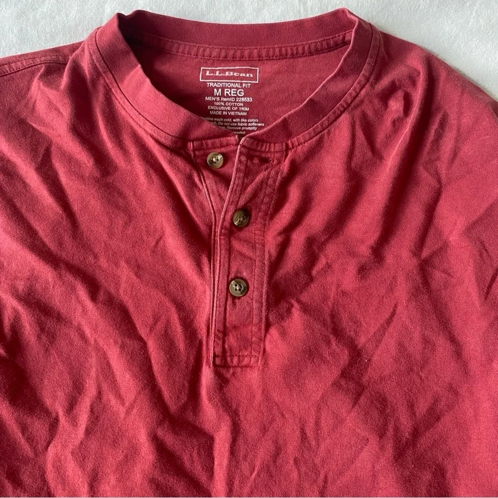 L.L. Bean Long Sleeve Top‎